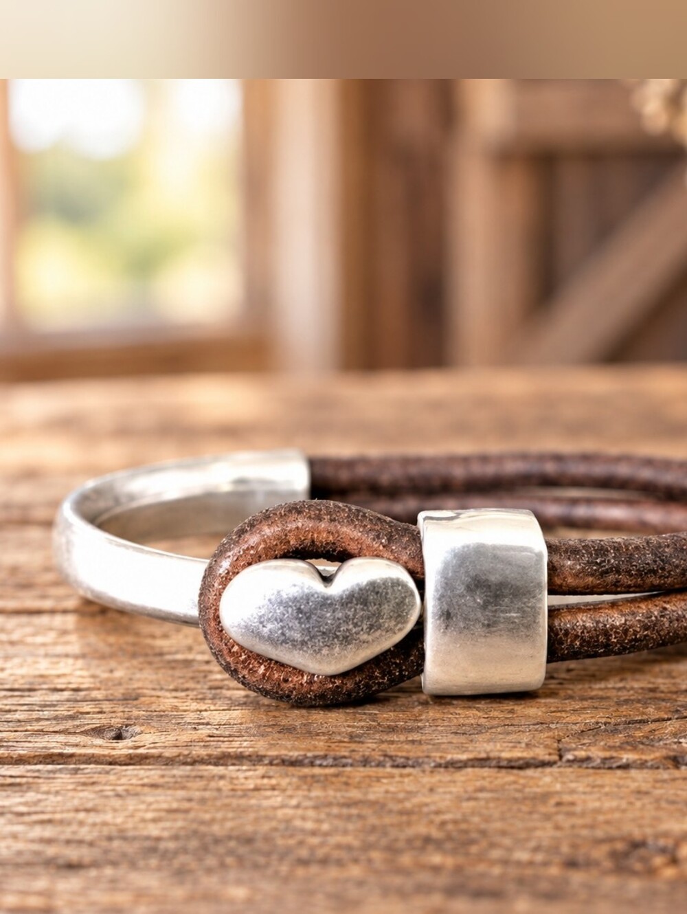 Women’s Vintage Boho Brown PU Leather Heart Button Bracelet 2.76 inVintage
